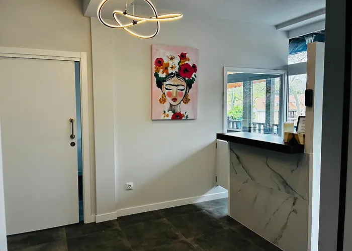 Solatorre فندق كوميلاس