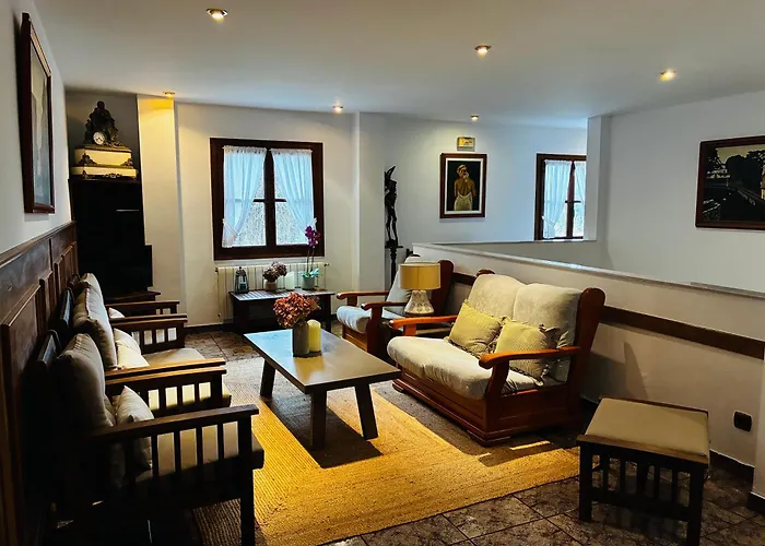 فندق Solatorre كوميلاس